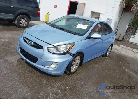 2013 Hyundai Accent Gls z USA, uszkodzony, nr VIN KMHCU4AE3DU421109